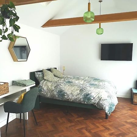 Stylish Apartment In Horsham With Parking And Own Entrance Luaran gambar